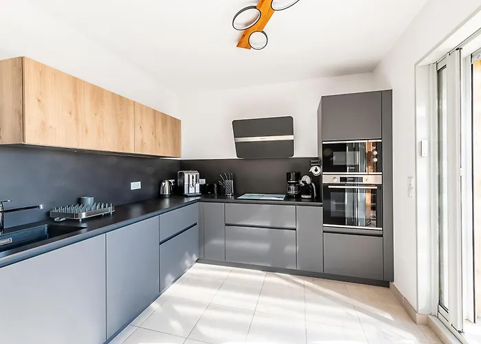 Le Coq Elysium - Exceptional 220 Sqm Penthouse - Private Terrace & Jacuzzi - Ac - 3 Parking Spaces Apartament Mentona