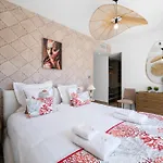 Апартаменти Le Coq Elysium - Exceptional 220 Sqm Penthouse - Private Terrace & Jacuzzi - Ac - 3 Parking Spaces *