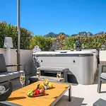 Апартаменти Le Coq Elysium - Exceptional 220 Sqm Penthouse - Private Terrace & Jacuzzi - Ac - 3 Parking Spaces Мантон