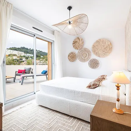 Le Penthouse De 220m2 - Jacuzzi - 3 Parkings - Climatisation - Terrasse * Мантон