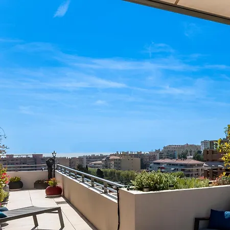 L'elysium - Exceptional 220 Sqm Penthouse - Private Terrace & Jacuzzi - Ac - 3 Parking Spaces 芒通