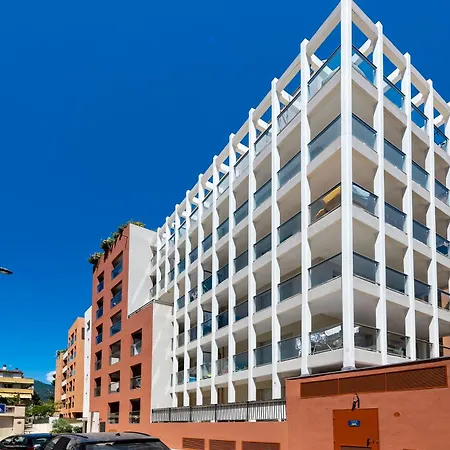 Апартаменти Le Coq Elysium - Exceptional 220 Sqm Penthouse - Private Terrace & Jacuzzi - Ac - 3 Parking Spaces Мантон