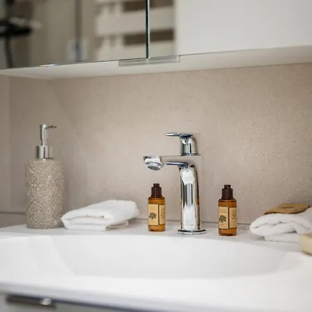 Le Coq Elysium - Exceptional 220 Sqm Penthouse - Private Terrace & Jacuzzi - Ac - 3 Parking Spaces * Menton