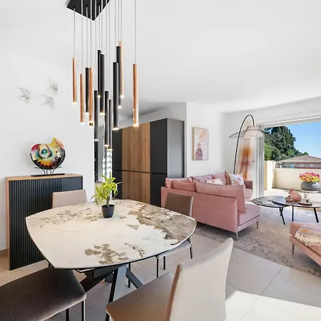 Апартаменты Le Coq Elysium - Exceptional 220 Sqm Penthouse - Private Terrace & Jacuzzi - Ac - 3 Parking Spaces Ментона