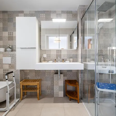 Le Coq Elysium - Exceptional 220 Sqm Penthouse - Private Terrace & Jacuzzi - Ac - 3 Parking Spaces * Menton