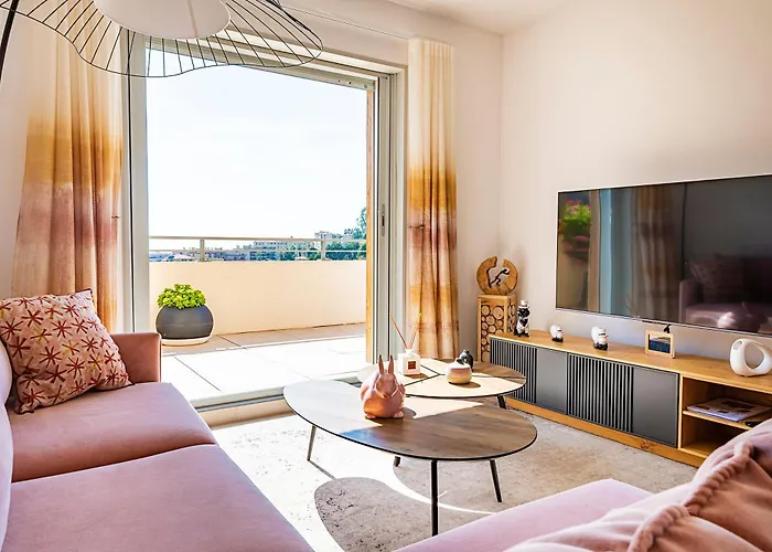 Le Coq Elysium - Exceptional 220 Sqm Penthouse - Private Terrace & Jacuzzi - Ac - 3 Parking Spaces Διαμέρισμα Μεντόν